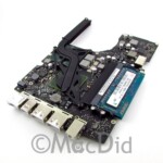 Carte mère MacBook Blanc Unibody A1342 2.4 Ghz + 2 GO RAM 820-2877-A Carte mère MacBook Blanc Unibody A1342 2.4 Ghz + 2 GO RAM 820-2877-A